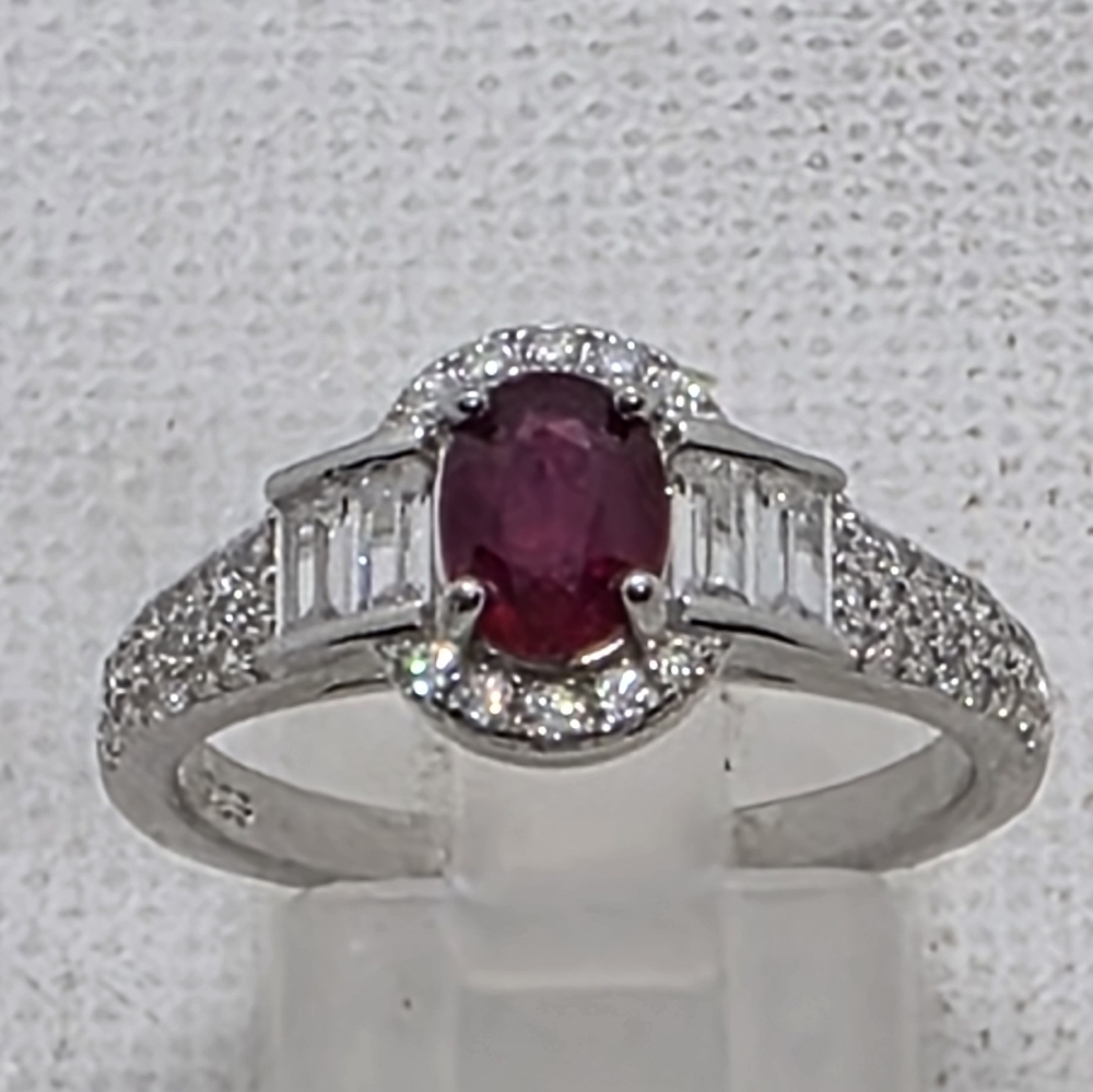NWOT Gorgeous Deep Red Ruby And White Topaz Halo Ring Size 8